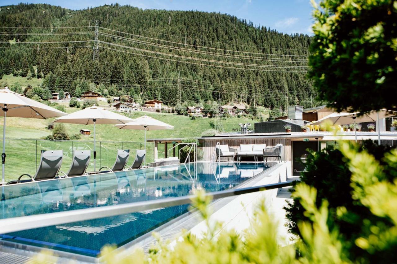 Hotel Arlmont 4 Stern Superior Sankt Anton am Arlberg Exterior photo