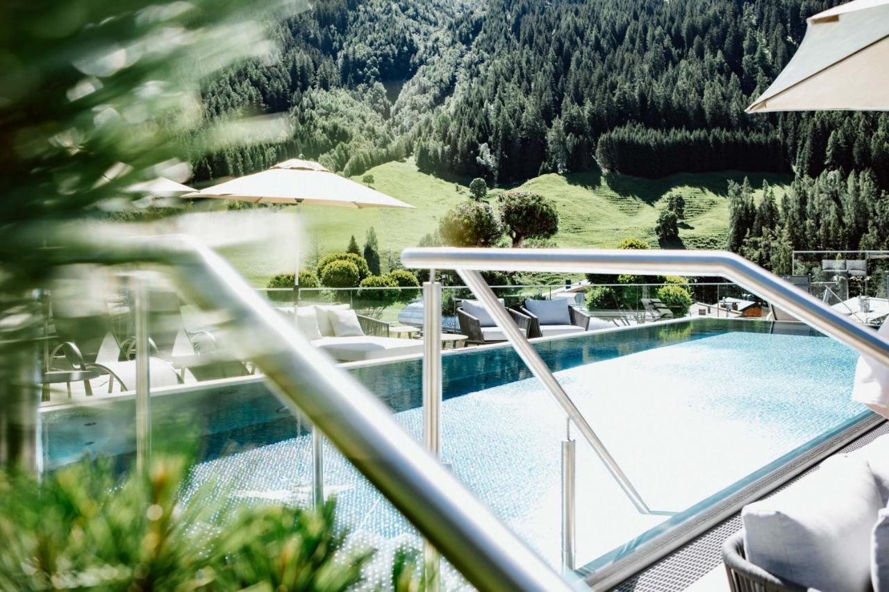 Hotel Arlmont 4 Stern Superior Sankt Anton am Arlberg Exterior photo