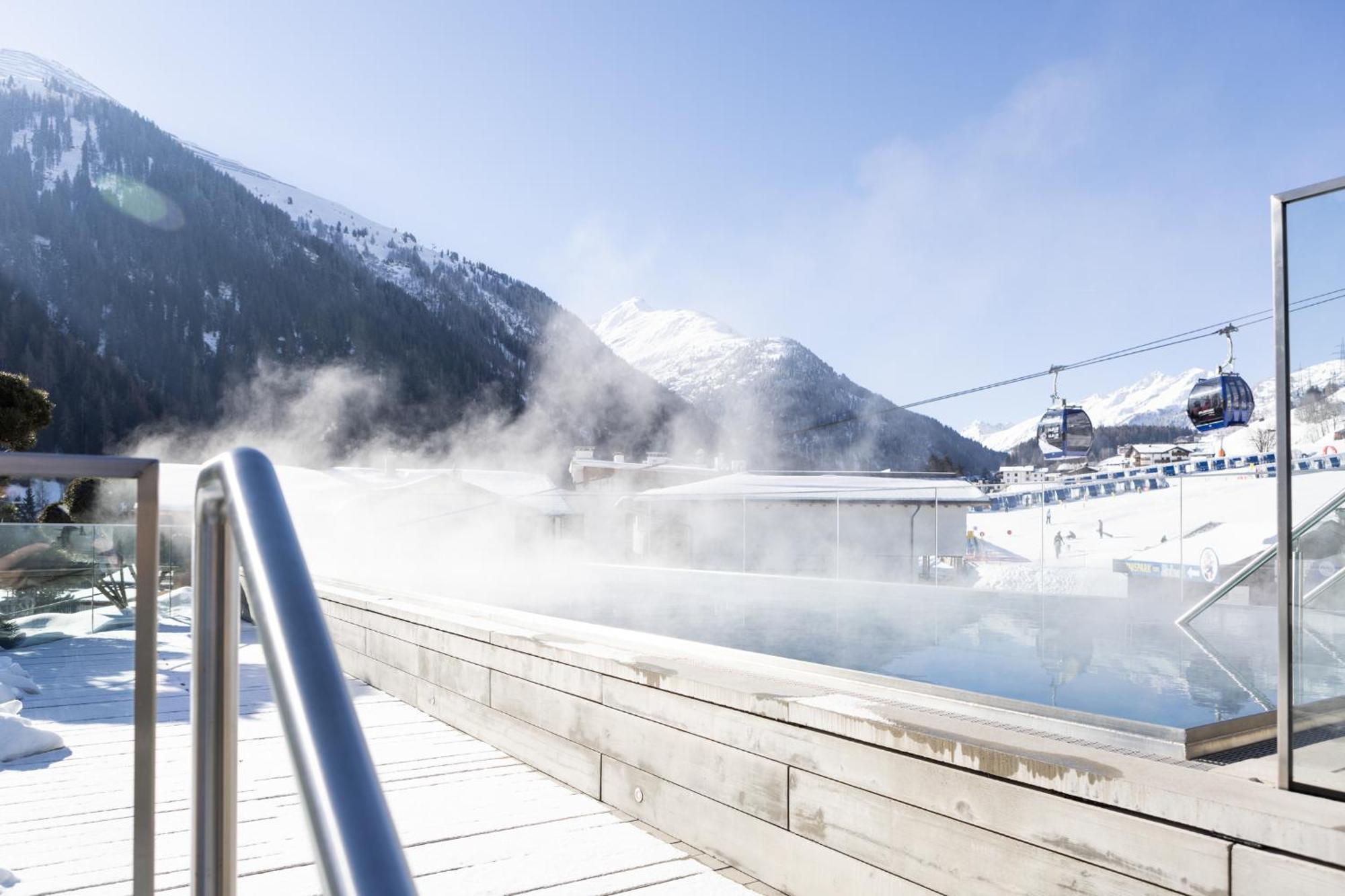 Hotel Arlmont 4 Stern Superior Sankt Anton am Arlberg Exterior photo